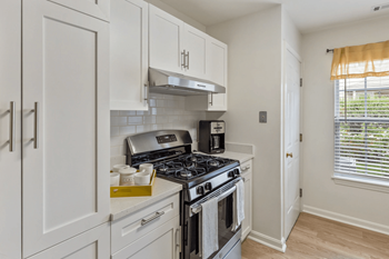 4-Burner gas range for the chef in you